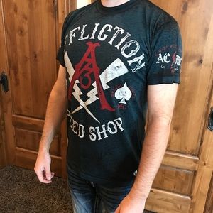 Men’s Affliction shirt L